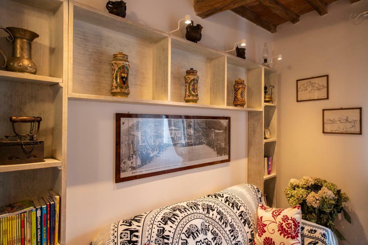 La Casina Di Pia Apartment Montieri Bagian luar foto